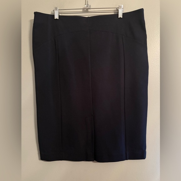 Ann Taylor Ponte Pencil Skirt in Atlantic Navy Size 14 - Picture 5 of 14